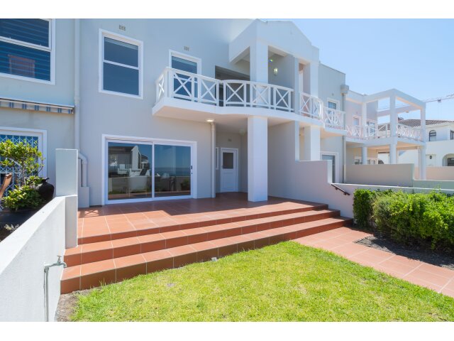  4 Breakwater Marine Drive, Westcliff, Hermanus 